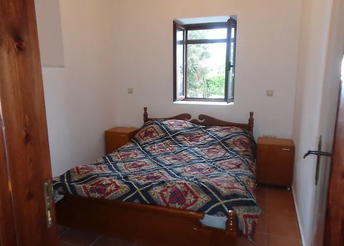 Casa Theoni