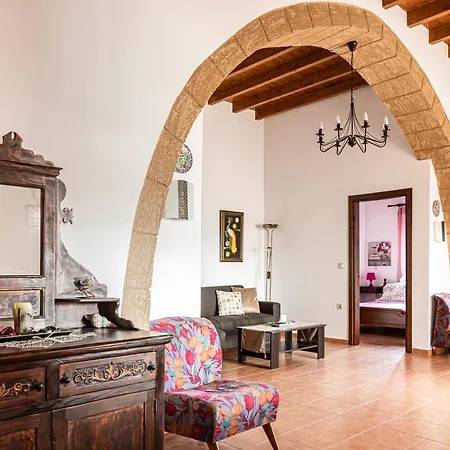 Casa Theoni Semesterbostad *